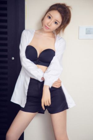 美丽的姑娘高清中文版_高清高清迅雷在线观看